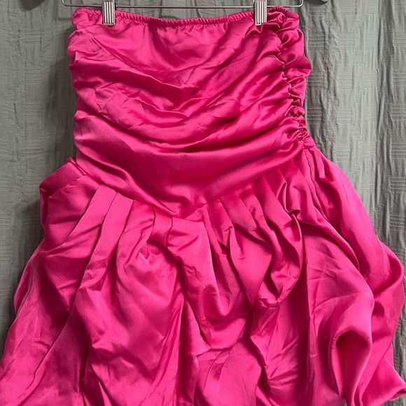NWT PrettyLittleThing Fushia Dress - Picture 2 of 5